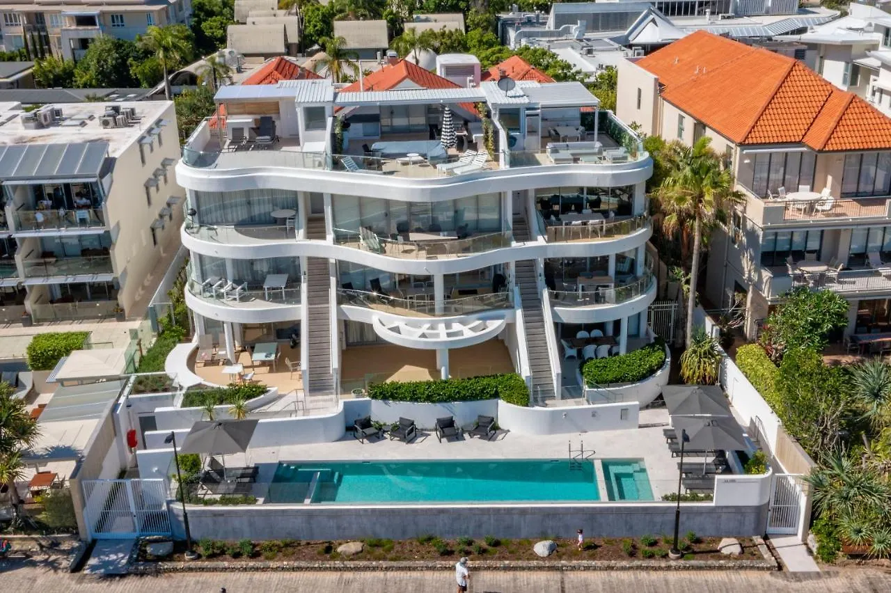 La Mer Apartments contacts